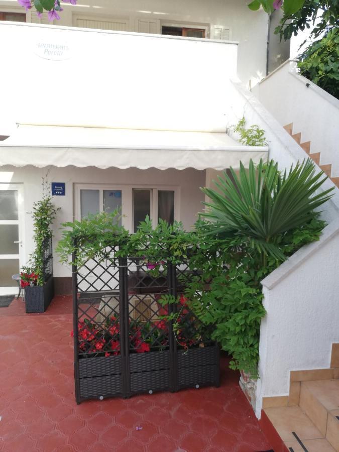 Apartments Poretti For 2,In Center Parking Free In The Yard,6 Min Beach Walk Ровинь Экстерьер фото